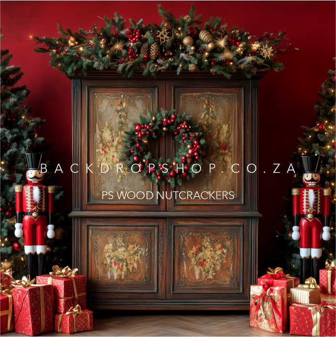 PS WOOD NUTCRACKERS